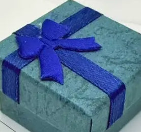 Hypoallergenic pendant and earring set