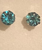 Rhinestone stud earrings