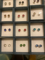 Rhinestone stud earrings