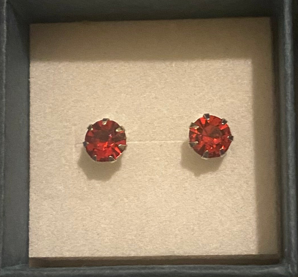 Rhinestone stud earrings