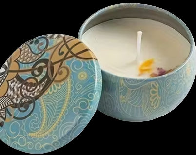 Dried flower scented candle