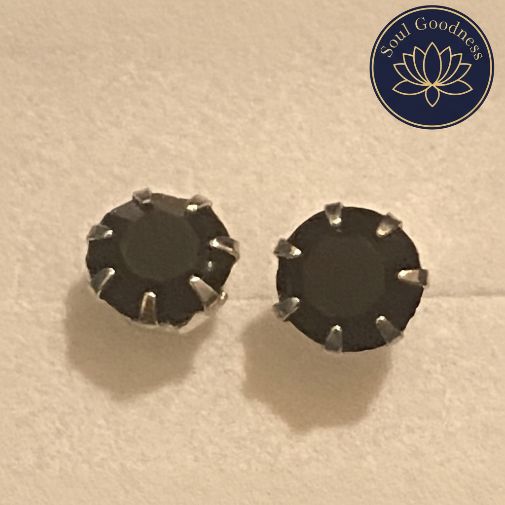 Rhinestone stud earrings