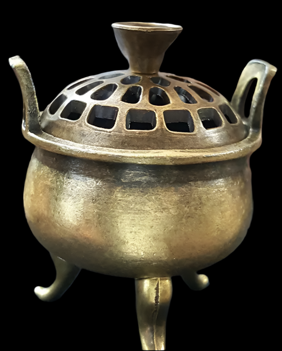 Triple legged burner pot