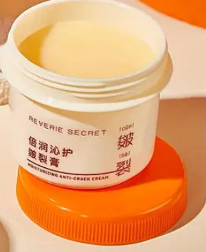 Secret cracked skin ointment